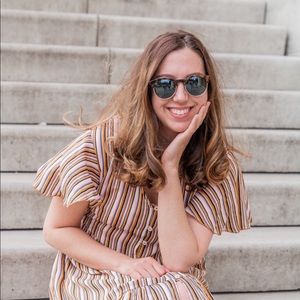 Meet your Posher, Jeannie